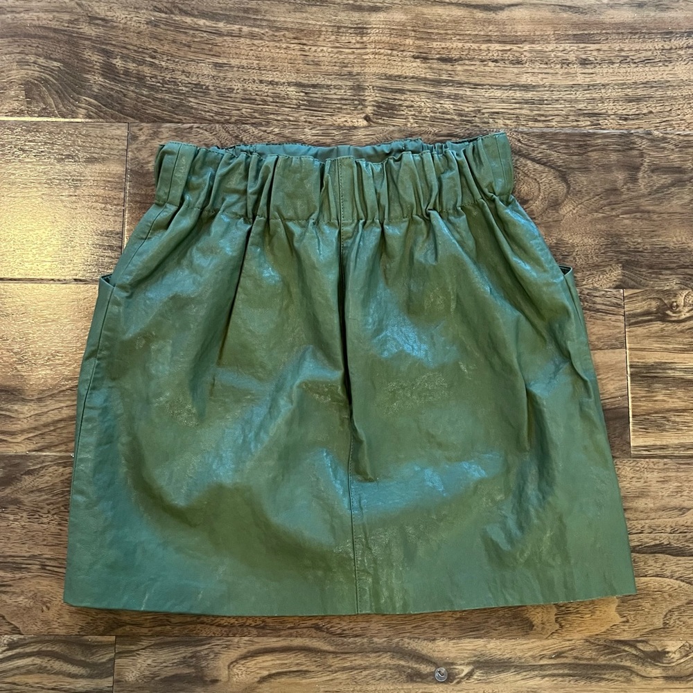 Zara Olive Green Vegan Leather Mini Skirt - Picture 4 of 5